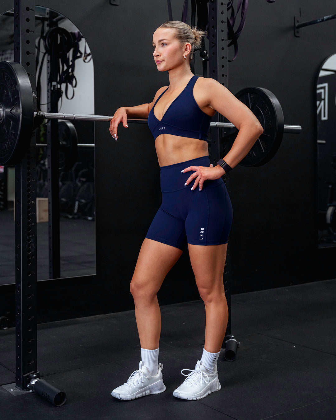 Woman wearing Flux Mid Short Tights - Midnight Blue