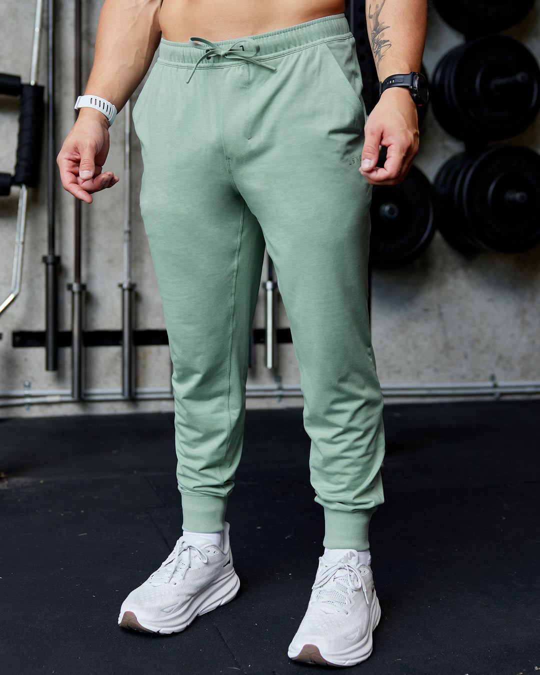 Man Wearing Restore CloudFLX Jogger - Iceberg Green Marl