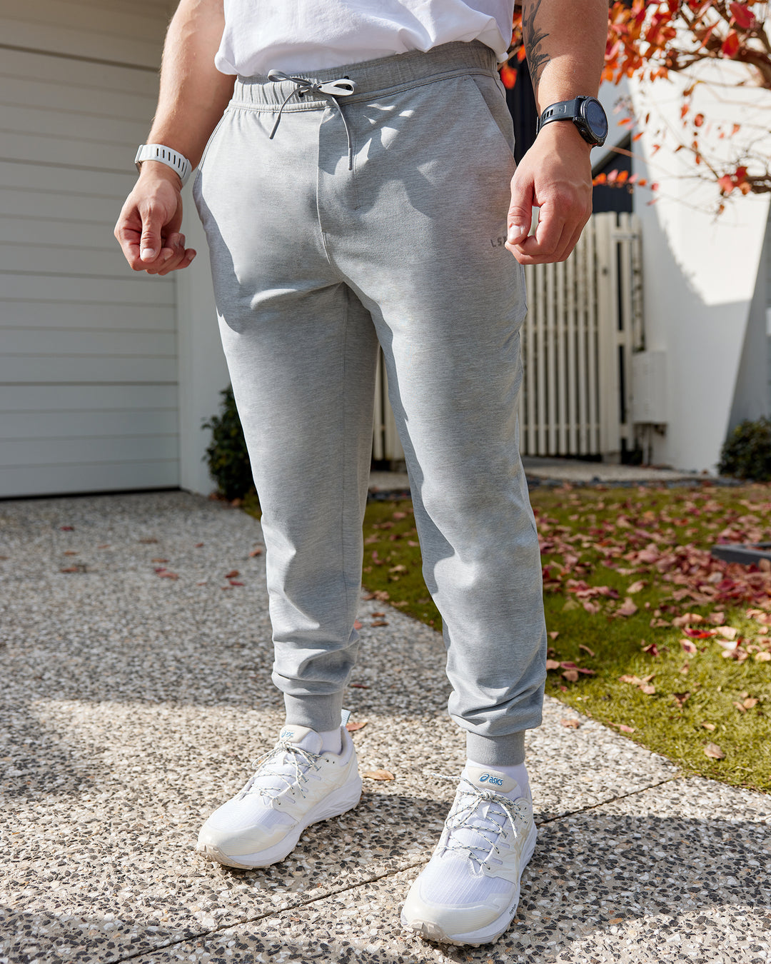 Man Wearing Restore CloudFLX Jogger - Light Grey Marl