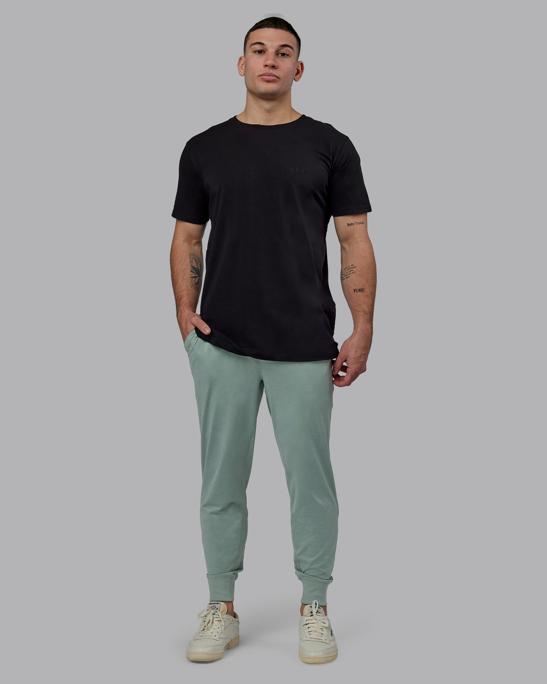 Man Wearing Restore CloudFLX Jogger - Iceberg Green Marl