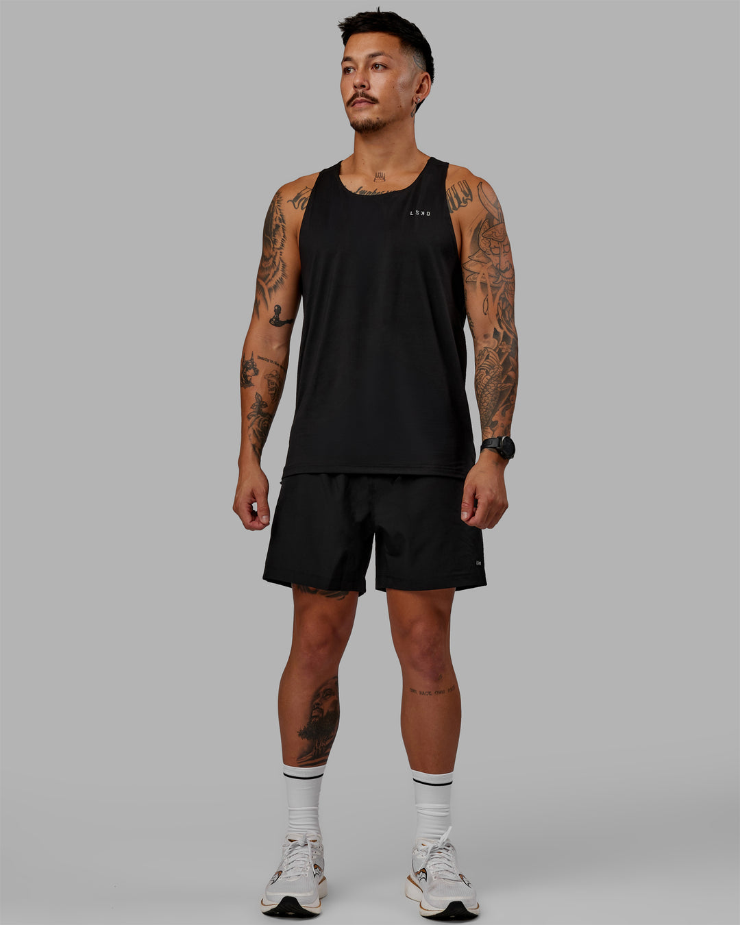 Man wearing Perform VapourFLX Tank - Black-Reflective