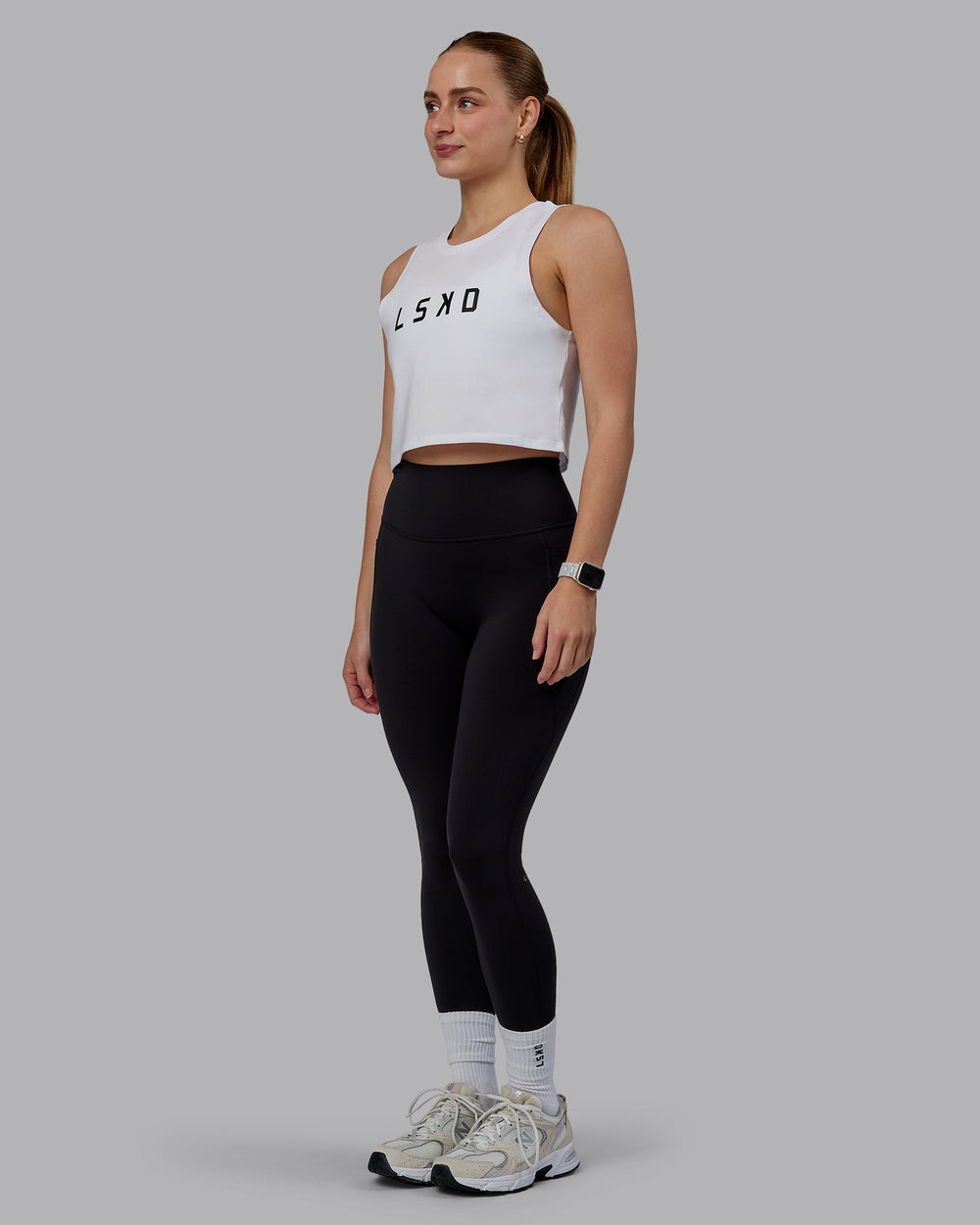 Woman wearing Agile FLXCotton Tank - White-Black