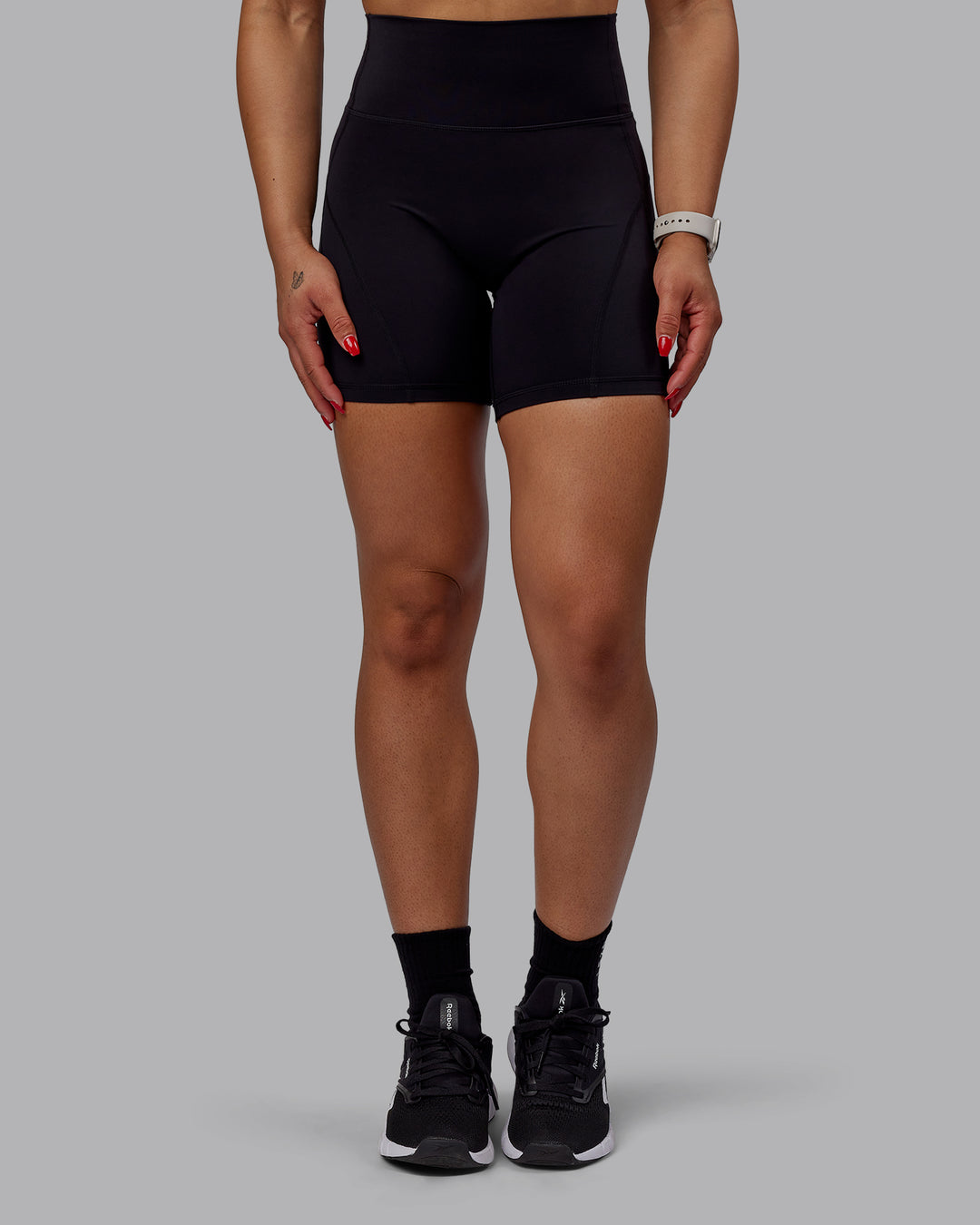 Woman wearing Bend Mid Short Tights - Black