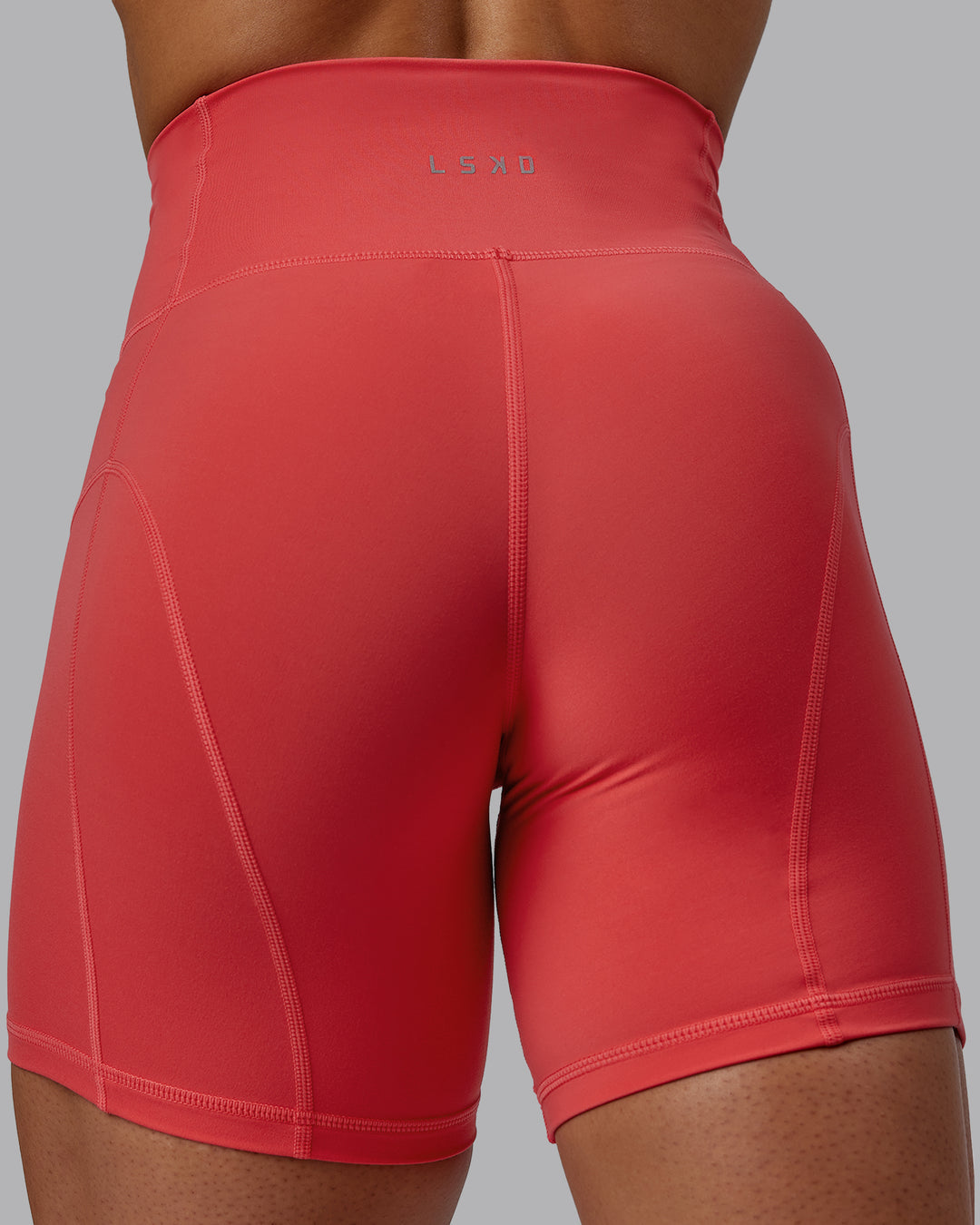 Woman wearing Bend Mid Short Tights - Cayenne