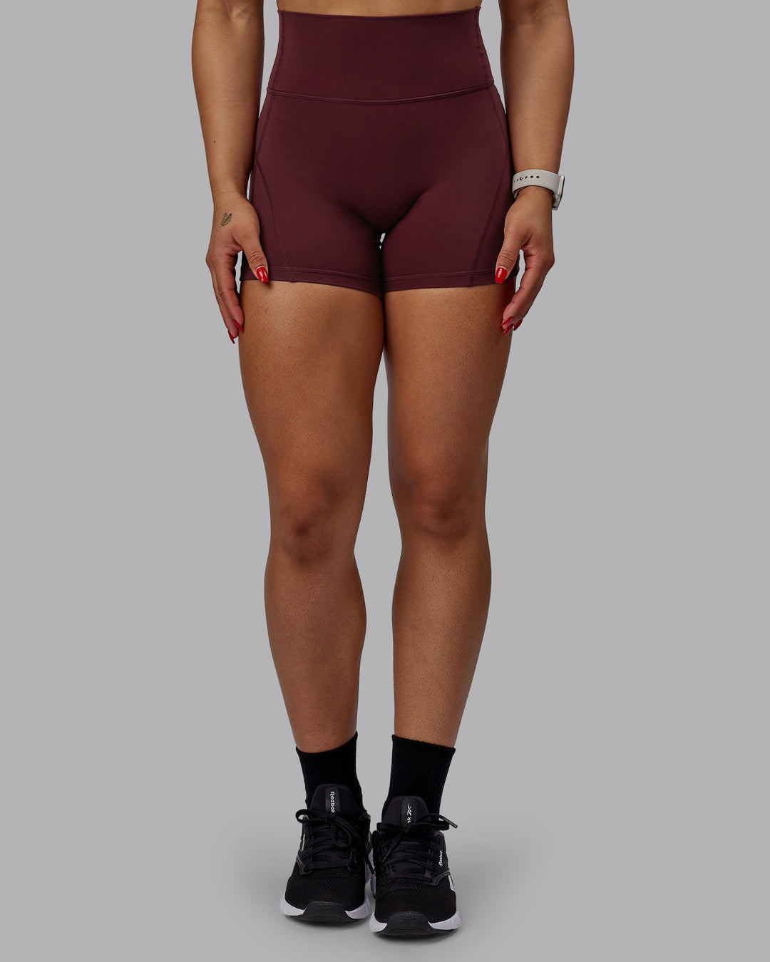 Woman wearing Bend X-Short Tights - Dark Cherry