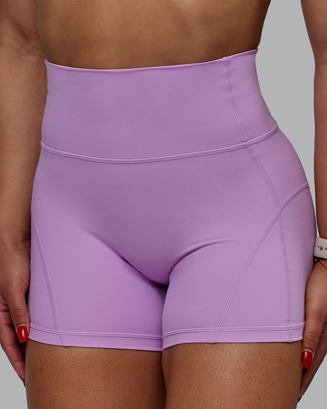 Woman wearing Bend X-Short Tights - Light Violet