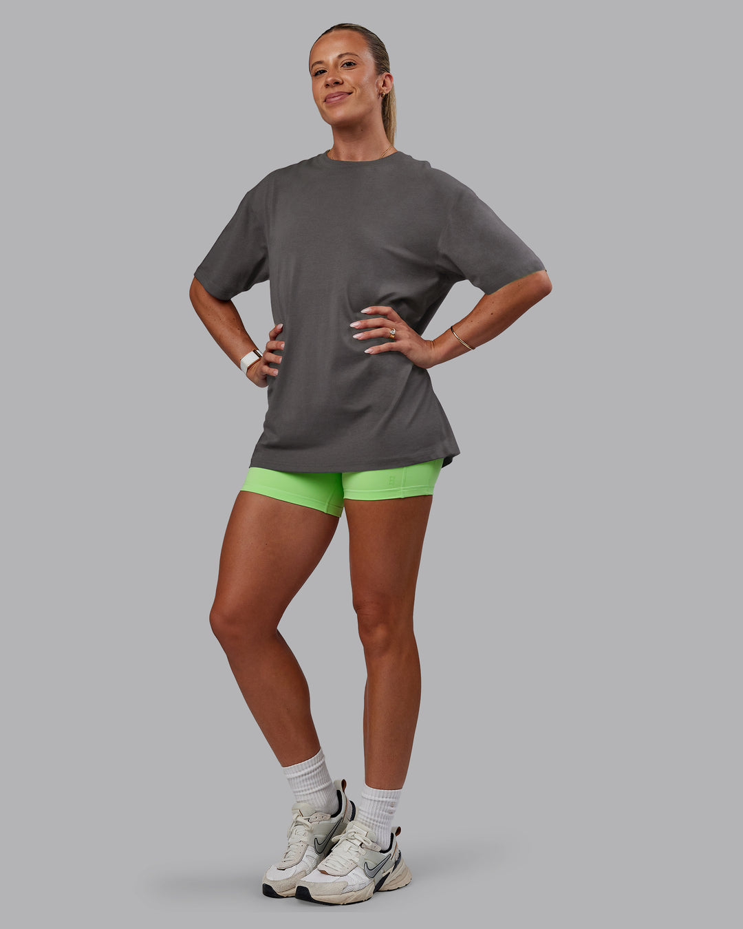 Woman wearing Bree Masters Unisex Vision FLXCotton Tee Oversize - Stormy-Pastel Lime