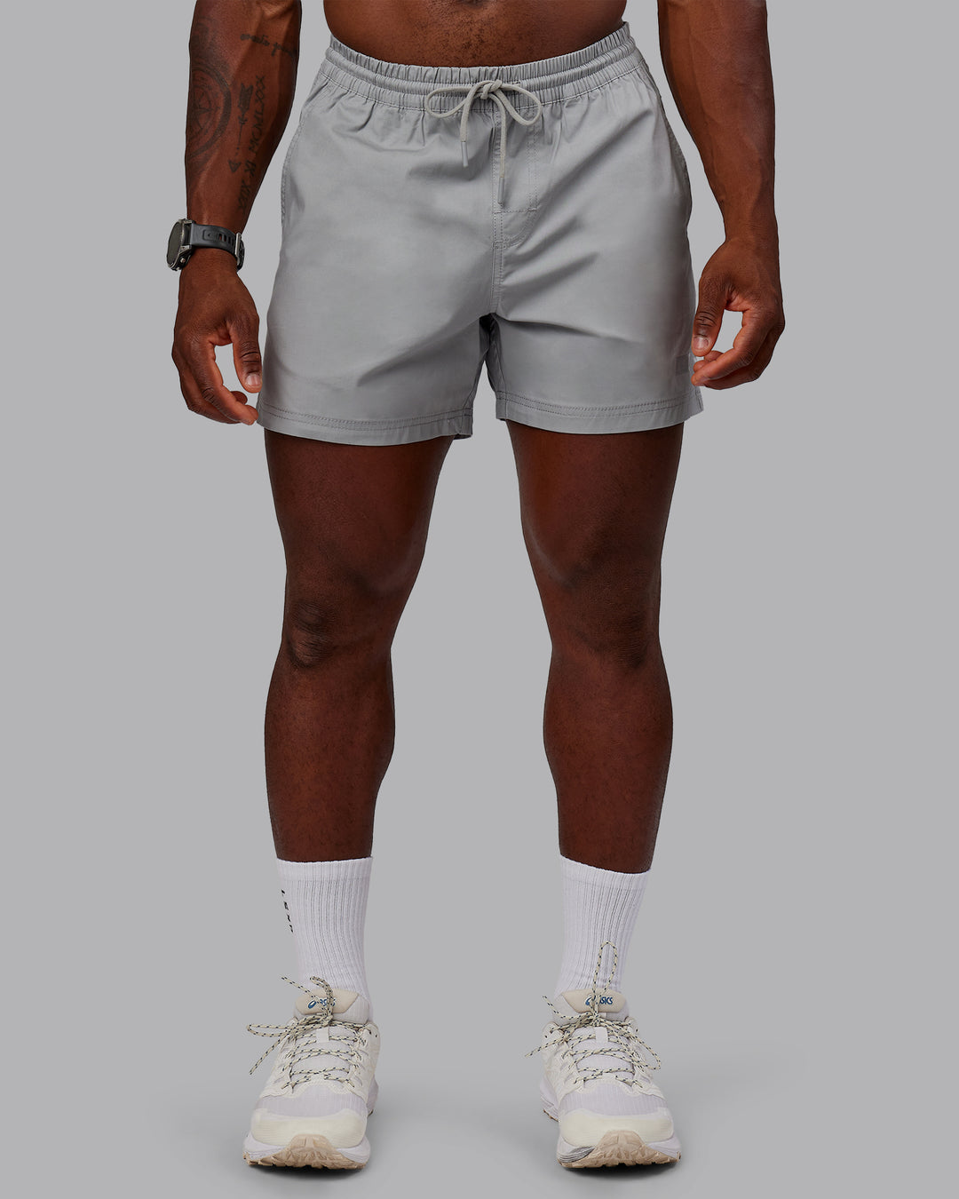 Man wearing Daily 5&quot; Shorts - Circular Grey