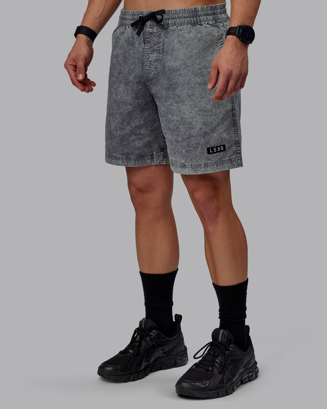 Man wearing Daily Shorts - Pigment Slate