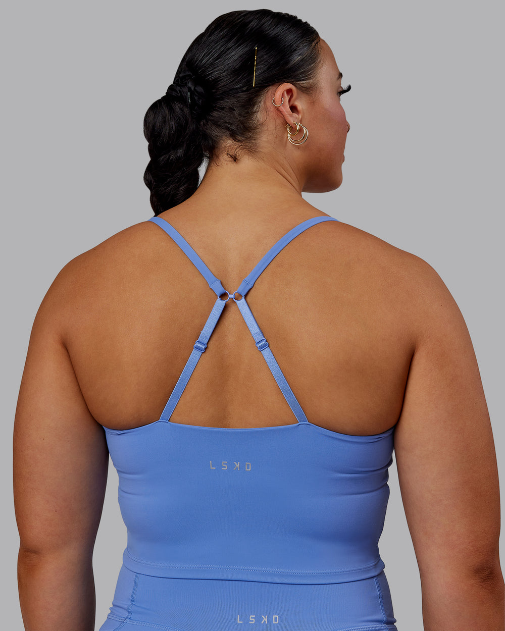 Woman wearing Elixir Active Tank - Ultramarine