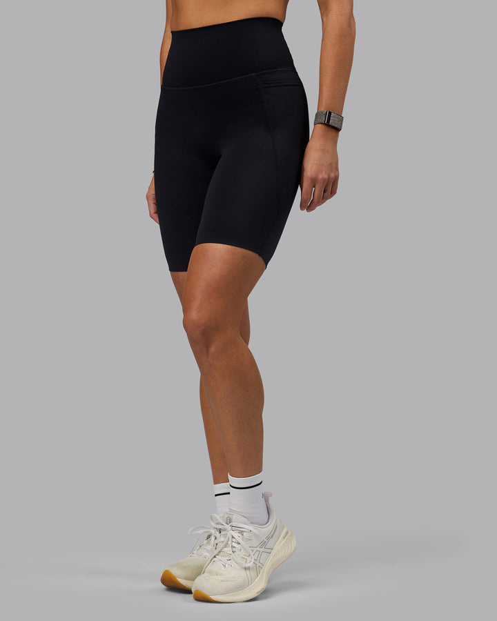 Woman wearing Elixir Bike Shorts With Pockets - Black
