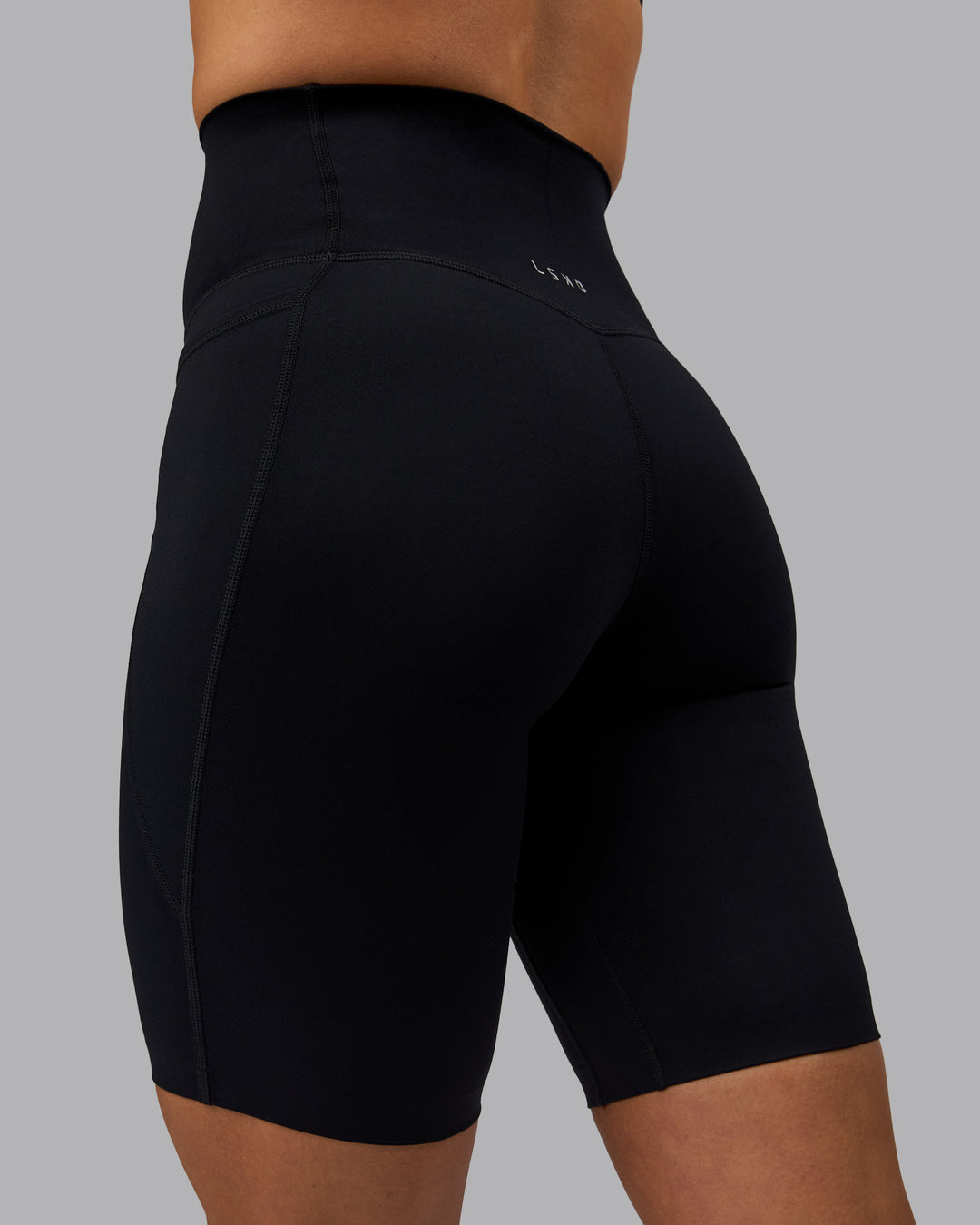 Woman wearing Elixir Bike Shorts With Pockets - Black