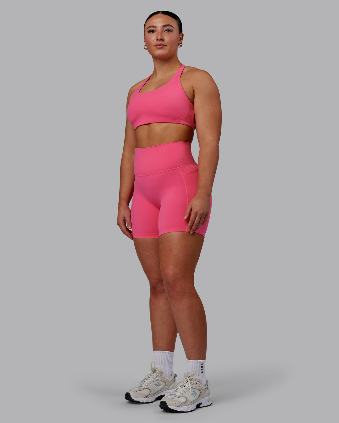 Elixir Mid Short Tights with Pockets - Carmine Rose