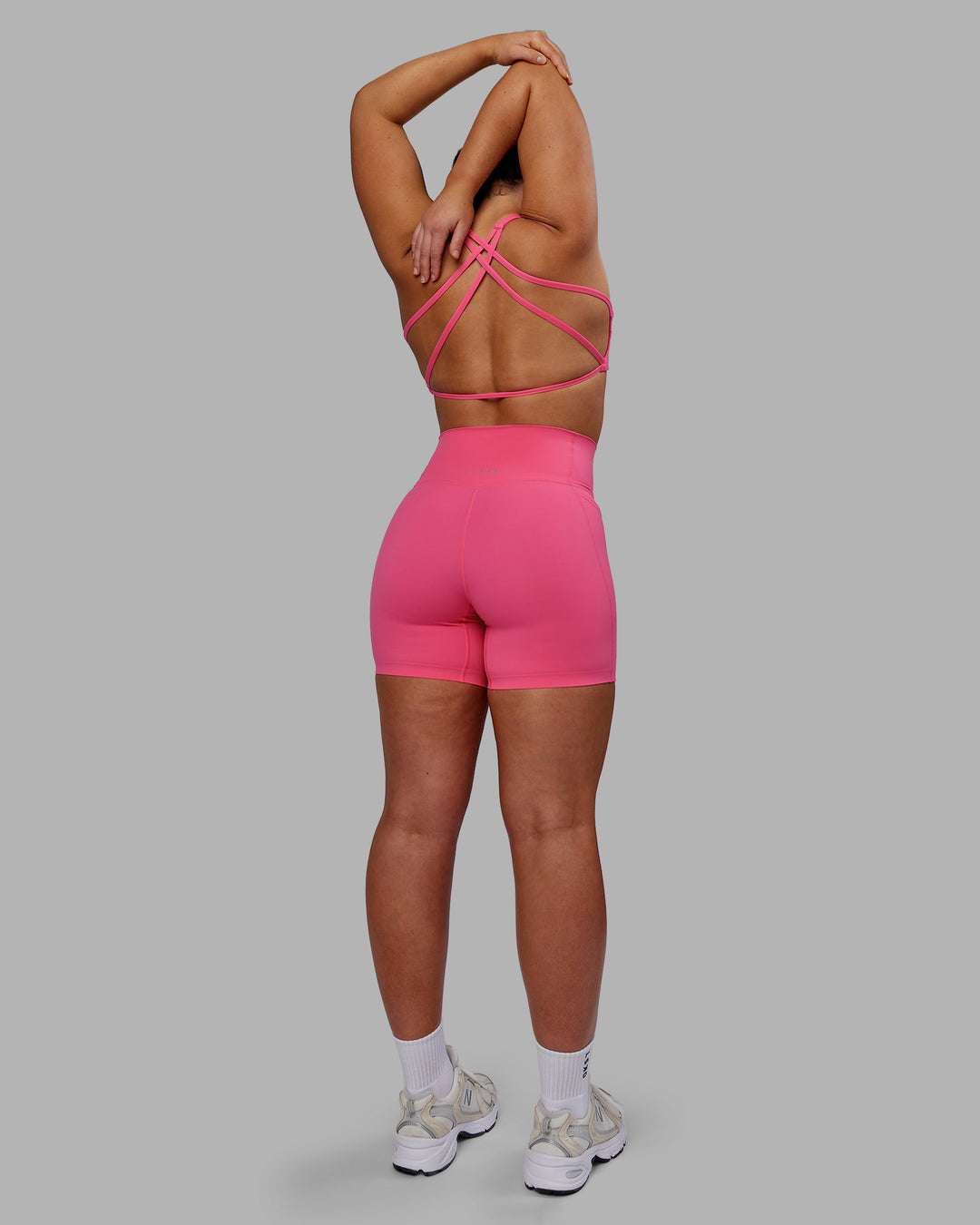 Elixir Mid Short Tight With Pockets - Carmine Rose