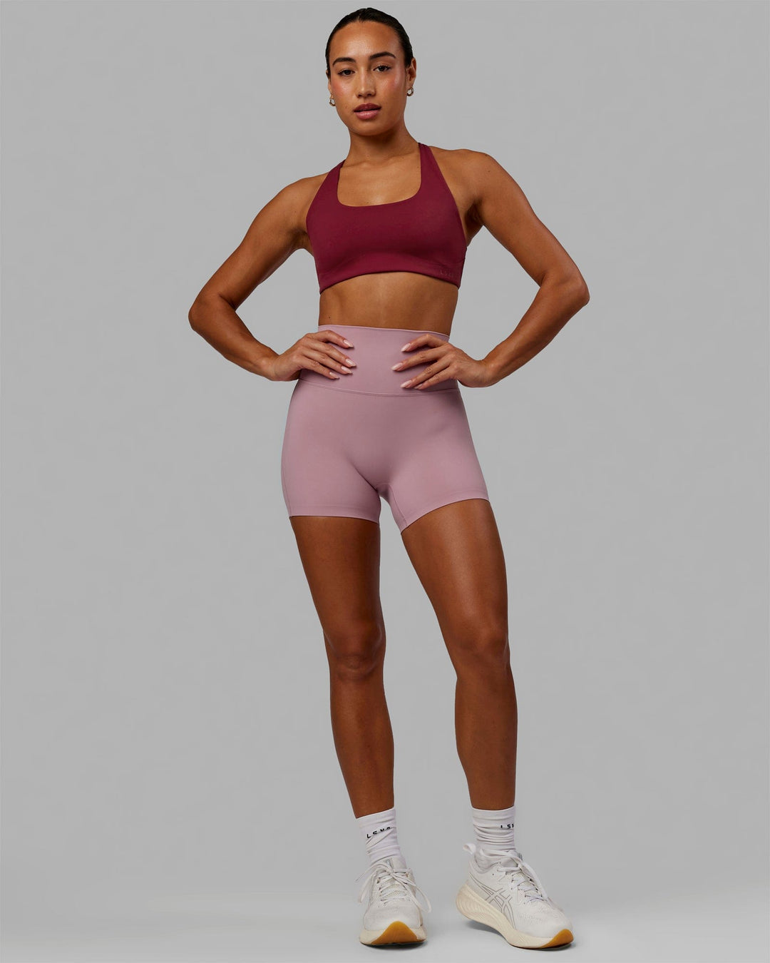 Woman wearing Elixir X-Short Tights - Cosmetic Pink