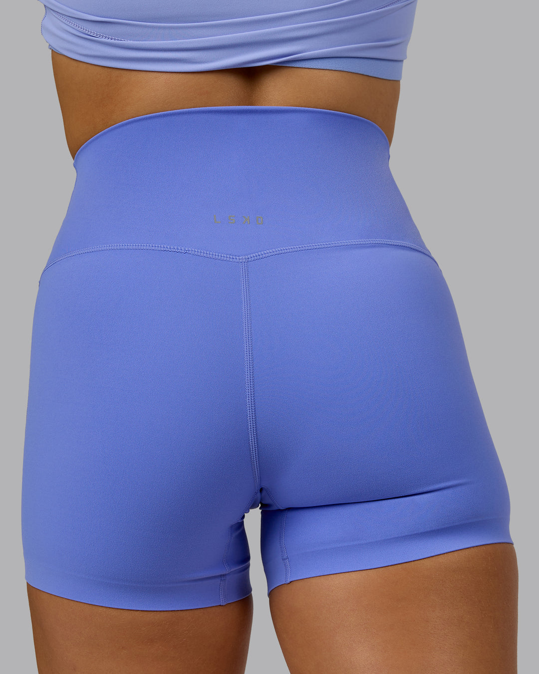 Woman wearing Elixir X-Short Tights - Indulgent Blue