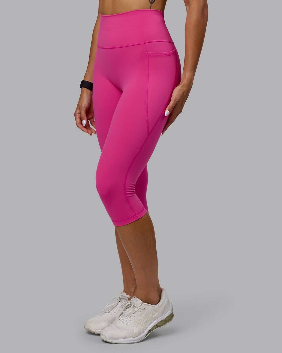 Woman wearing Fusion 3/4 Length Tights - Fuchsia Pink