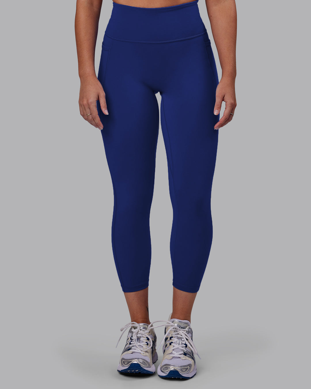 Woman wearing Fusion 7/8 Length Tights - Midnight Blue