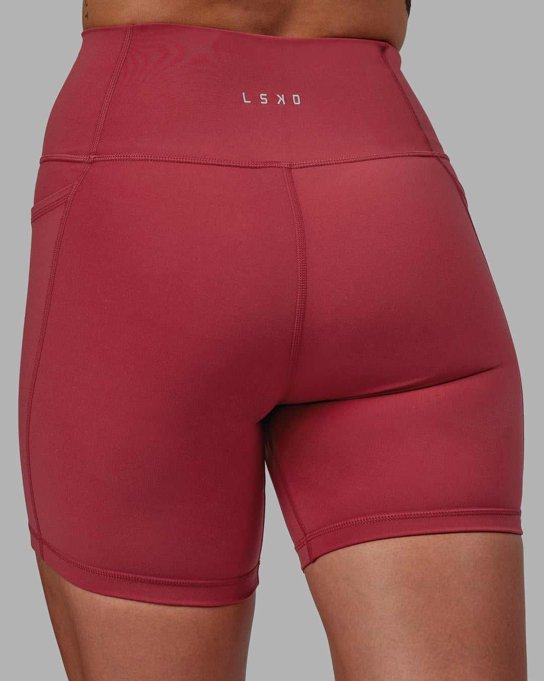 Woman wearing Fusion Mid Short Tights - Claret