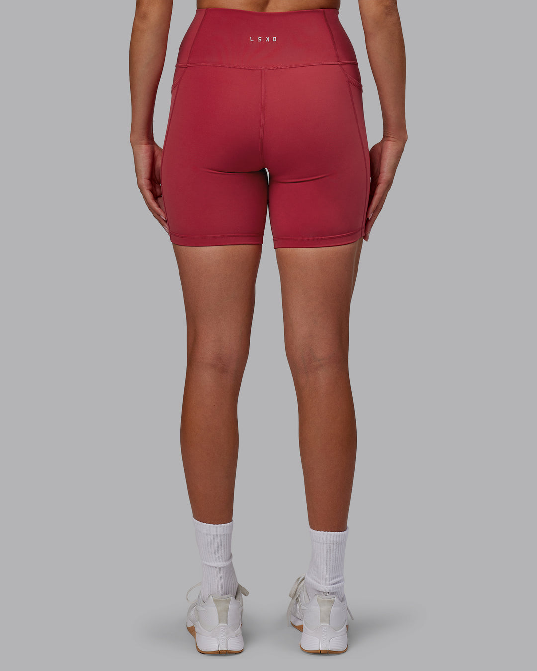 Woman wearing Fusion Mid Short Tights - Claret