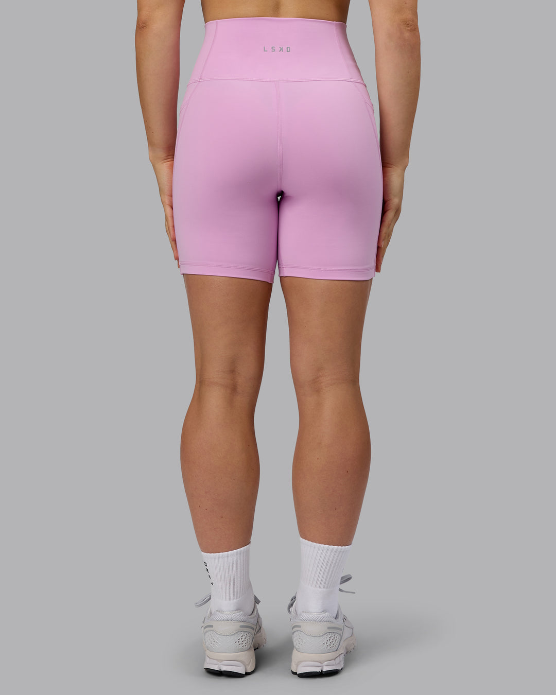 Woman wearing Fusion Mid Short Tights - Pastel Orchid