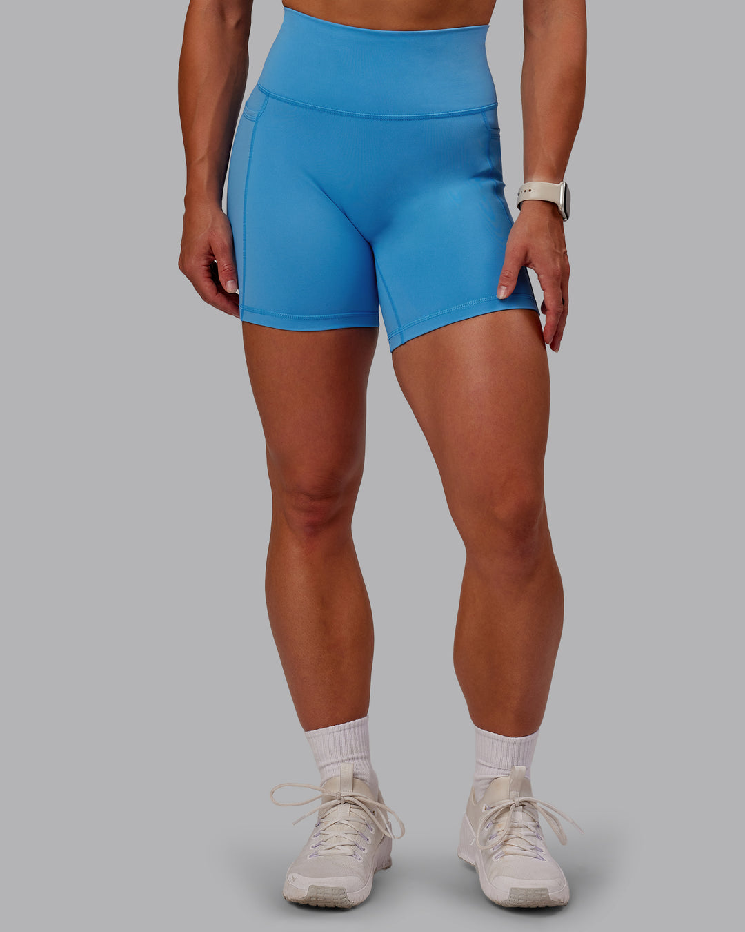 Fusion Mid Short Tight With Pockets - Azure Blue