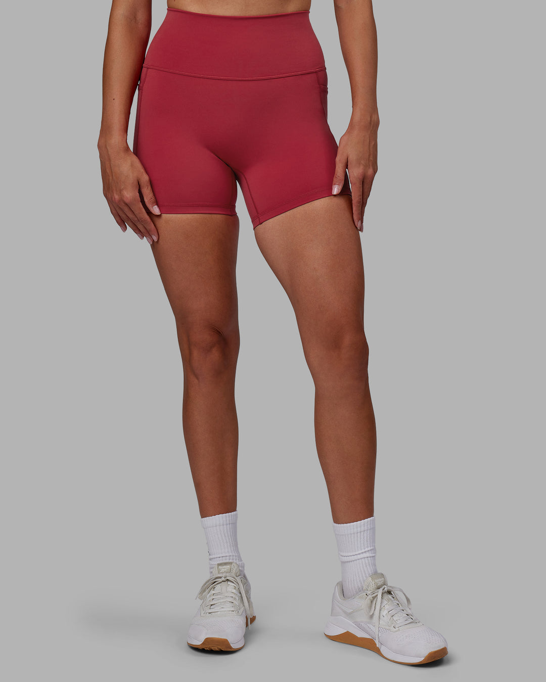 Woman wearing Fusion X-Short Tights - Claret