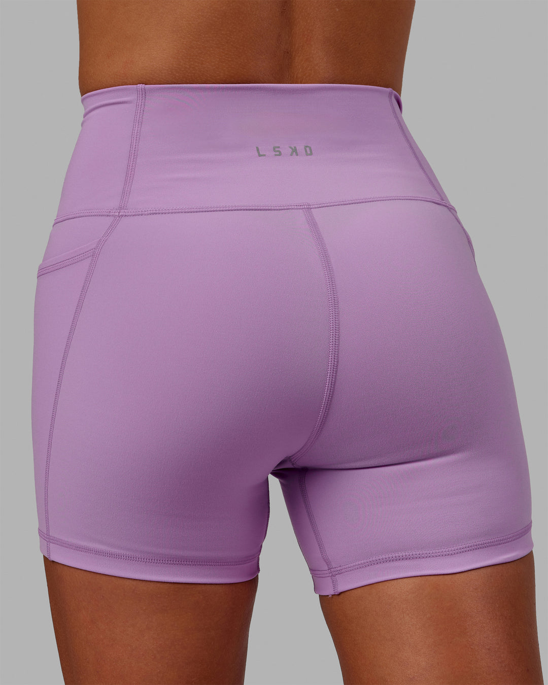 Woman wearing Fusion X-Short Tights - Light Violet