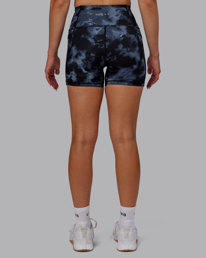 Woman wearing Fusion X-Short Tights - Tie Dye-Midnight
