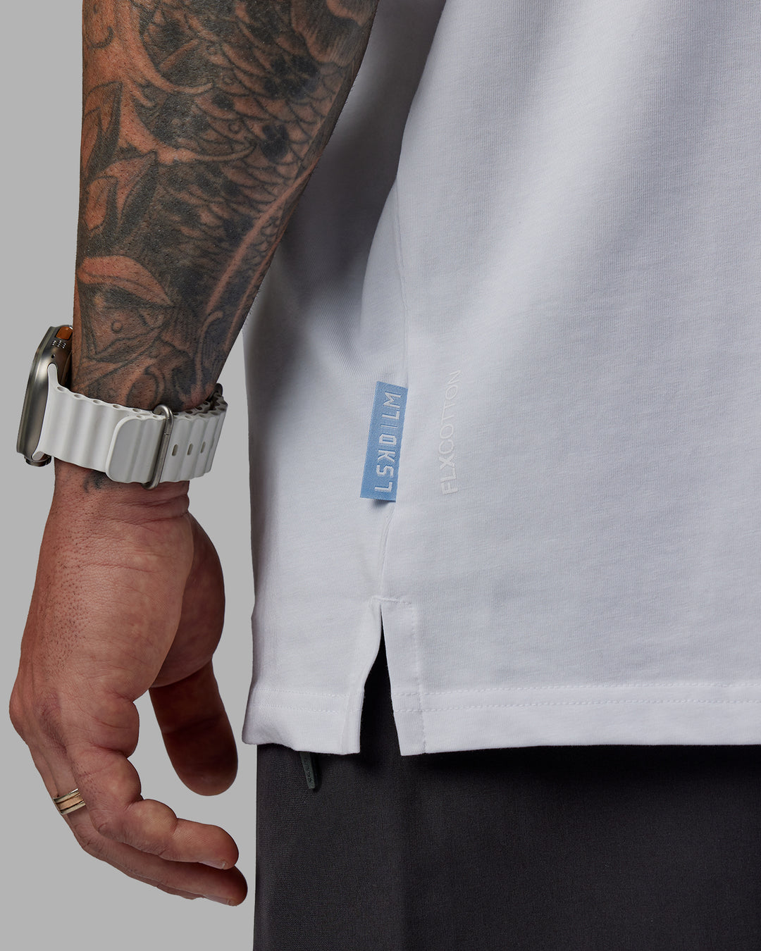 Man wearing LSKD x Logan Martin FLXCotton Tee Oversize - White-Windsurfer