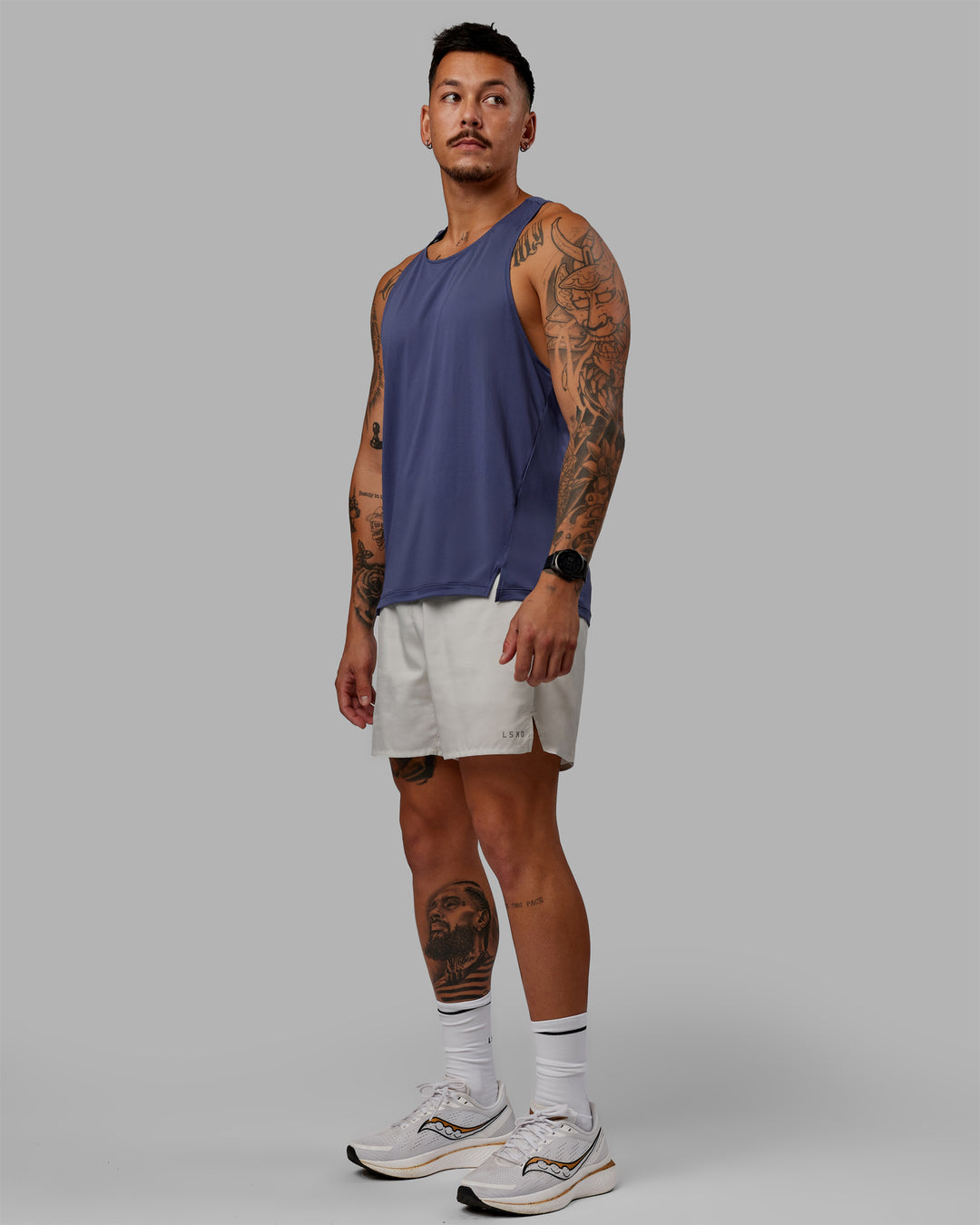 Man Wearing Pace Running Tank - Future Dusk