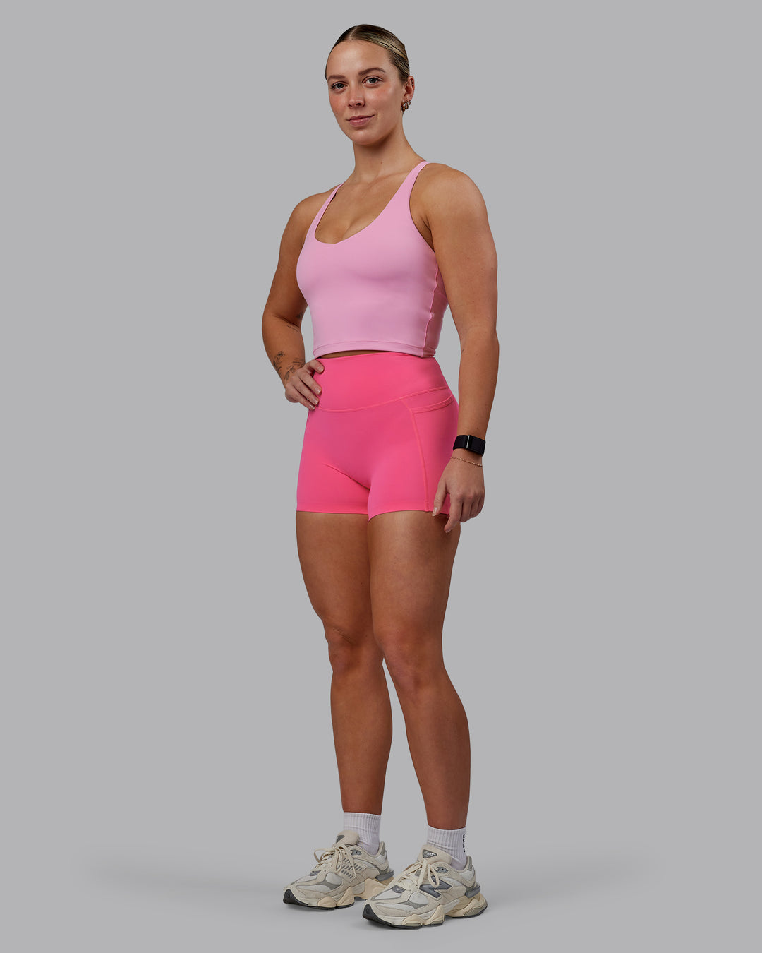 Woman wearing Movement Active Tank - Bubblegum