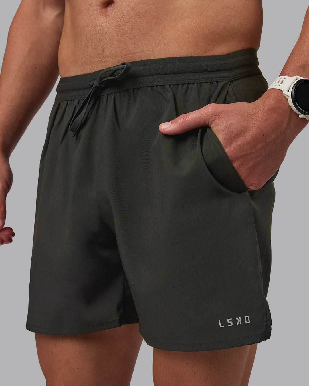 Man wearing Pace 5&quot; Lined Performance Shorts - Pirate Black