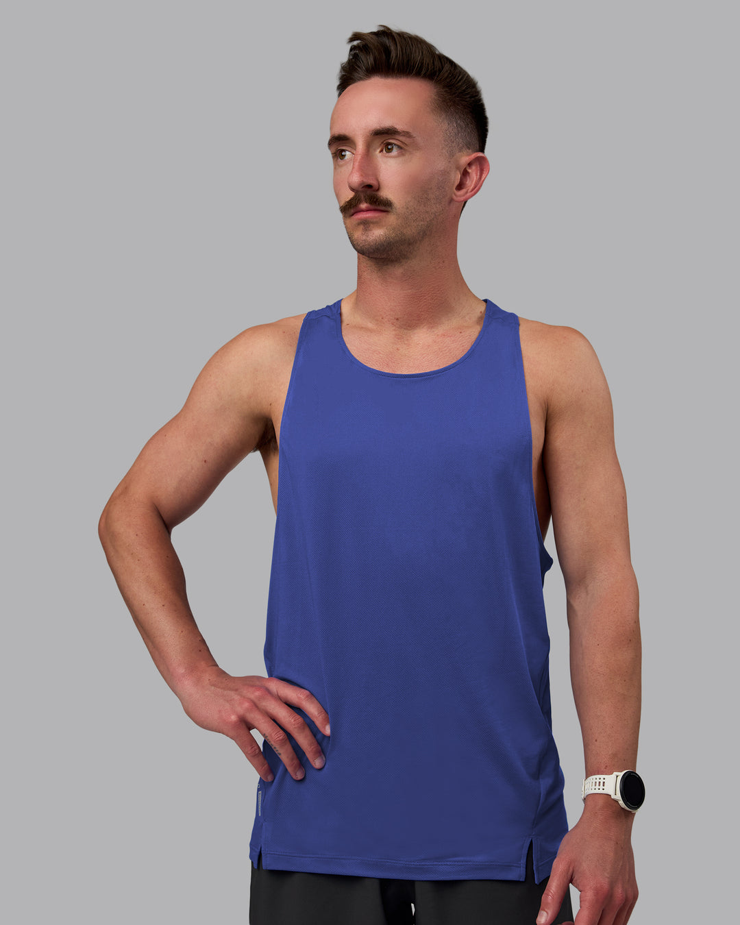 Man wearing Pace Running Tank - Power Cobalt