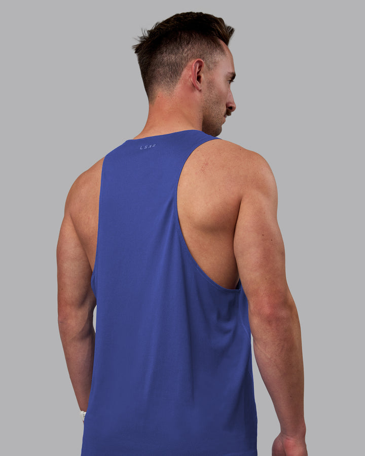 Man wearing Pace Running Tank - Power Cobalt
