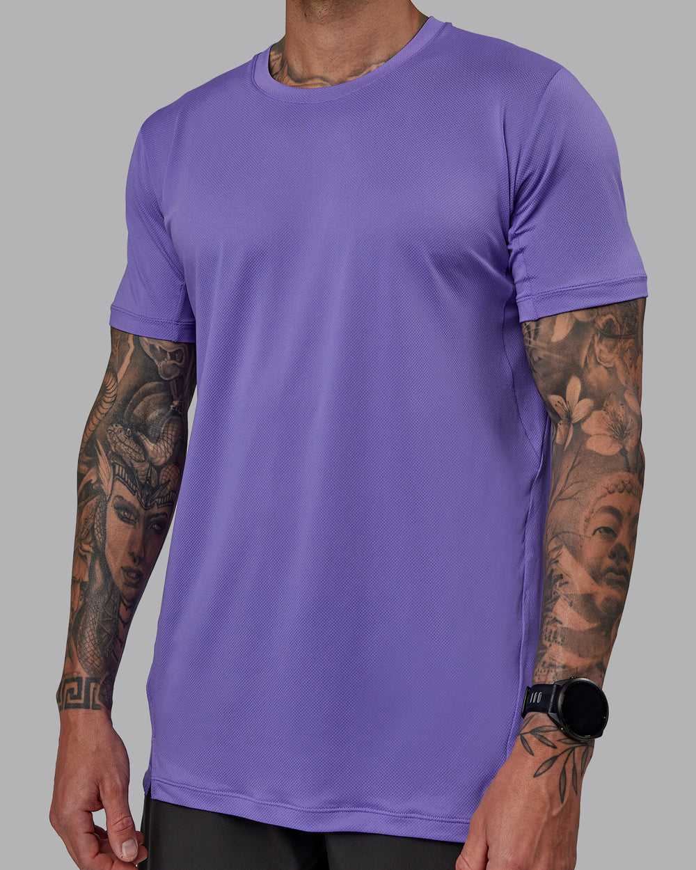 Man wearing Pace Running Tee - Dahlia Purple