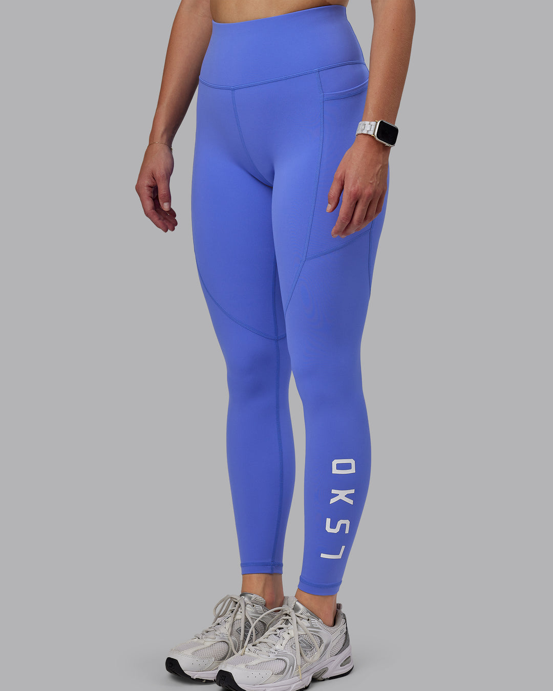 Woman wearing Rep Full Length Tights - Baja Blue-White