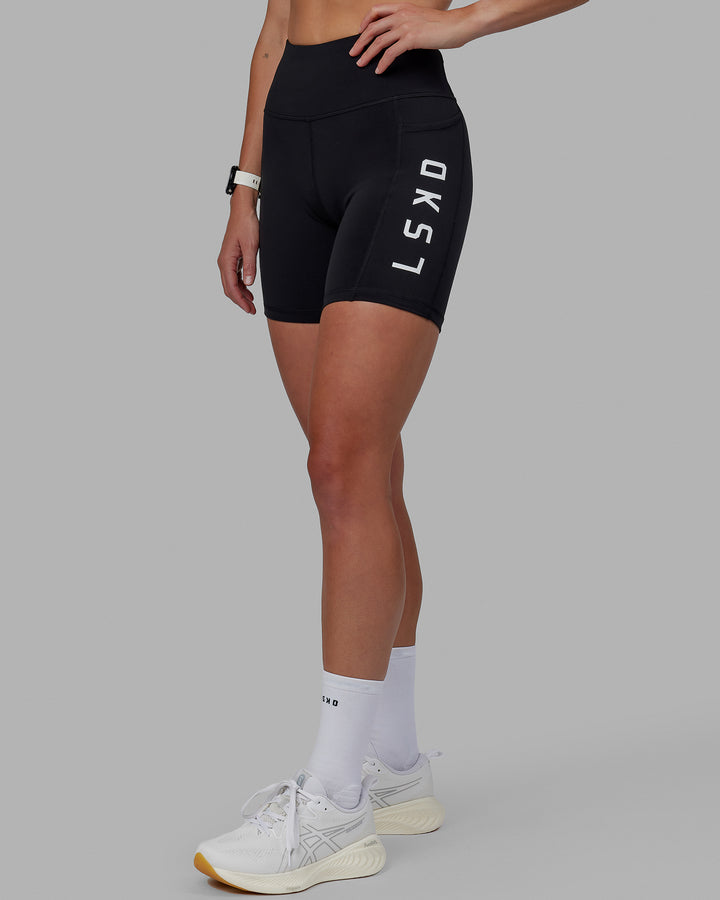 Women Wearing Rep Mid Short Tights - Black-White
