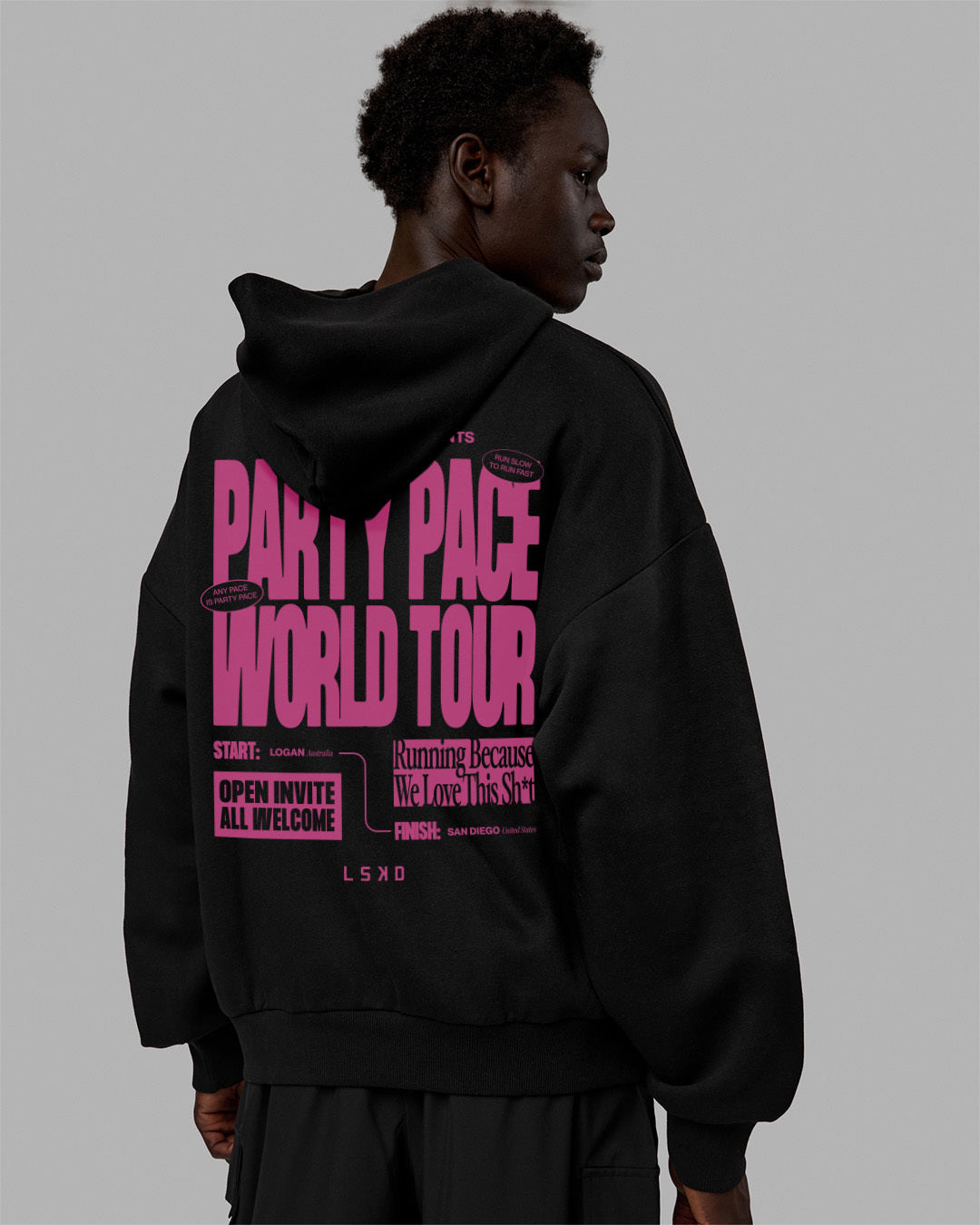 Duo wearing Unisex Party Pace Hoodie Oversize - Black-Pink