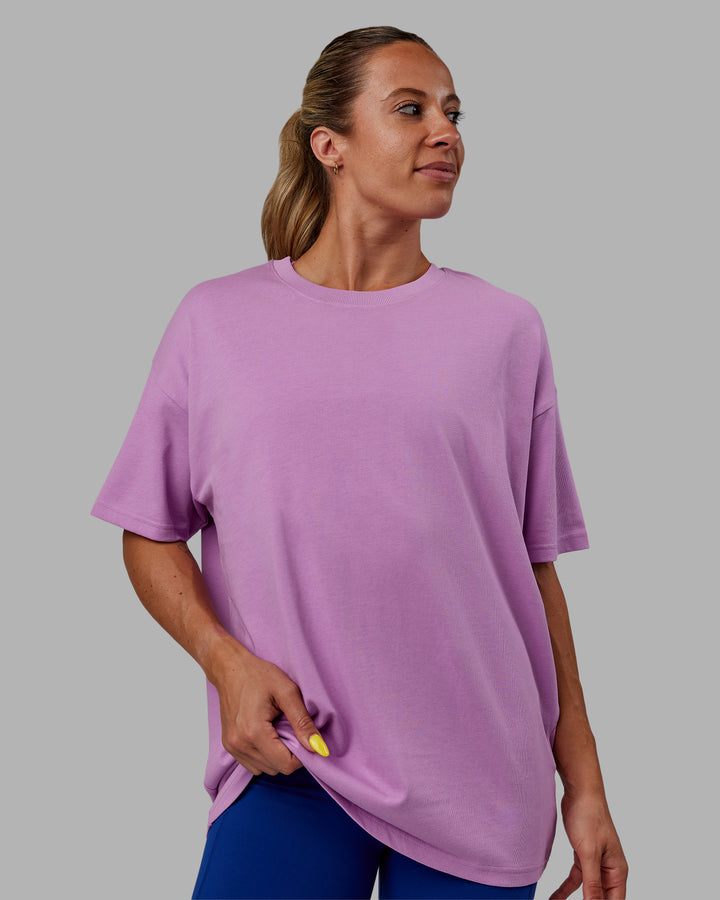 Woman wearing Unisex Pressure Heavyweight Tee Oversize - Light Violet-White
