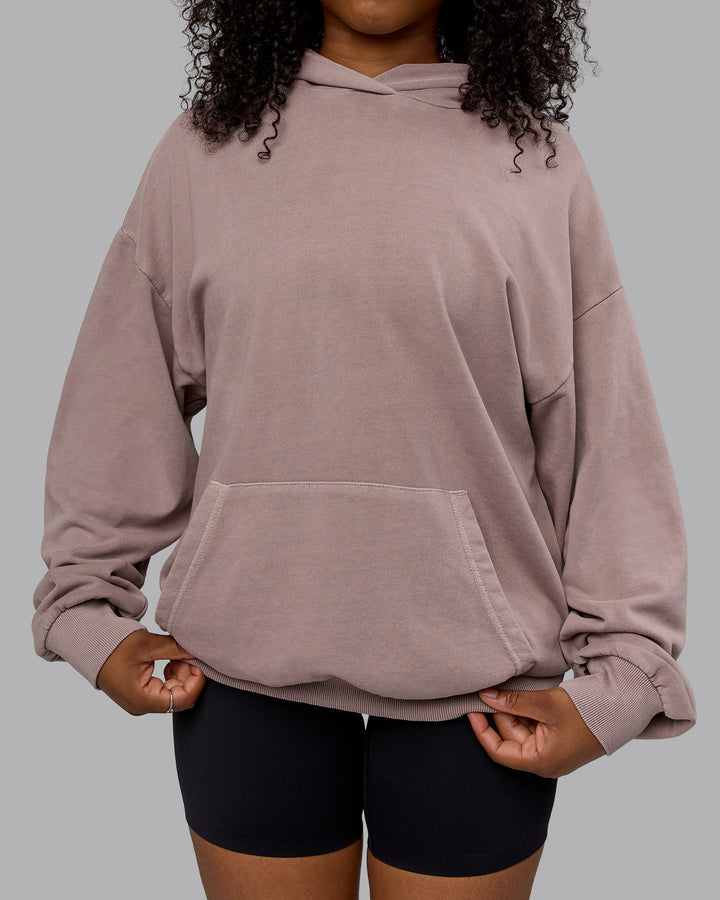 Woman wearing Unisex Washed Set the Standard Hoodie Oversize - Greyish Purple-Off White
