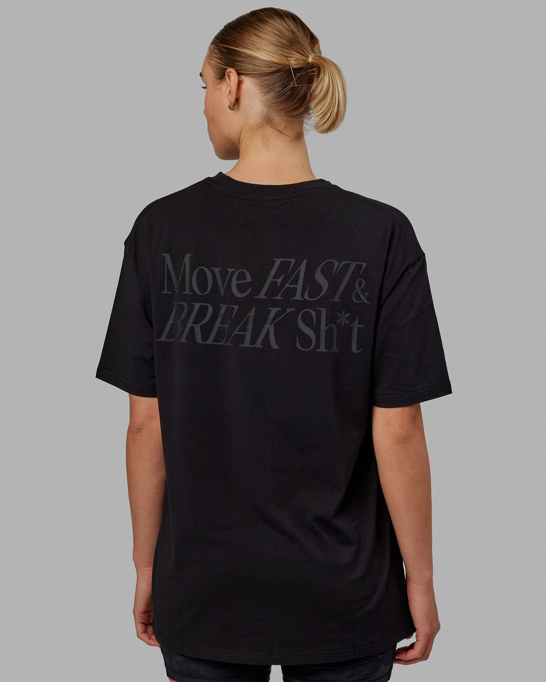 Woman wearing Unisex VS5 FLXCotton Tee Oversize - Black-Black