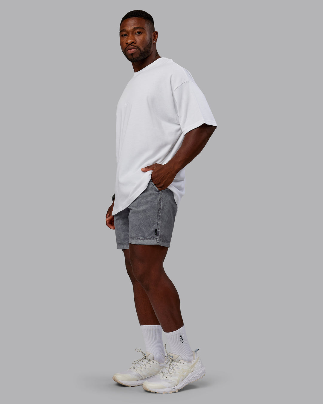 Man wearing Washed Daily 7&quot; Shorts - Circular Grey