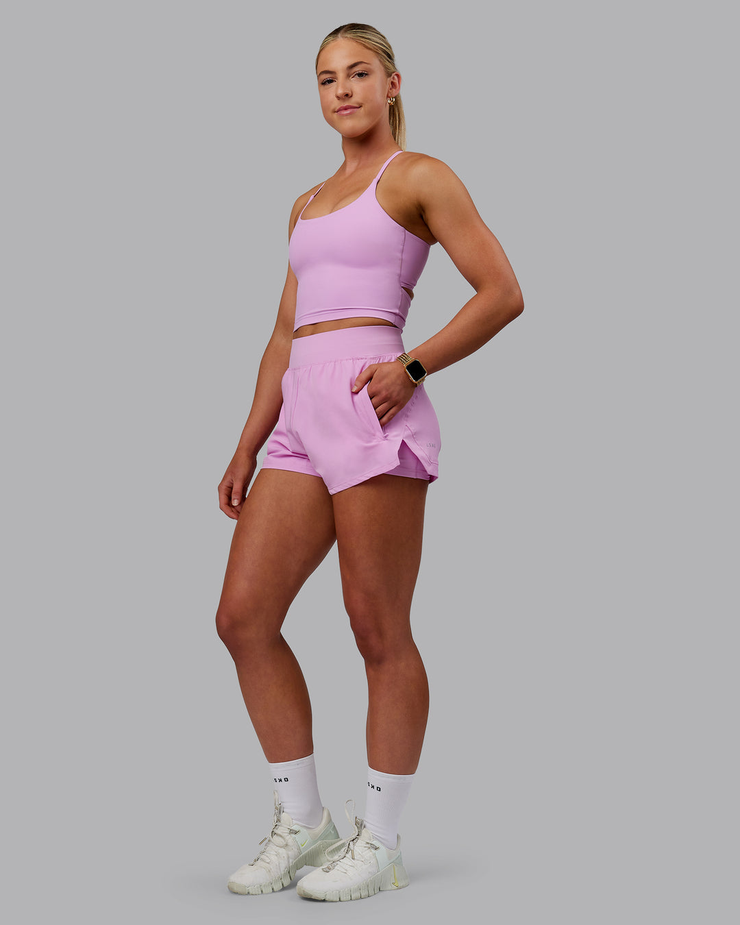 Woman wearing Challenger 3&quot; Lined Performance Shorts - Pale Lilac