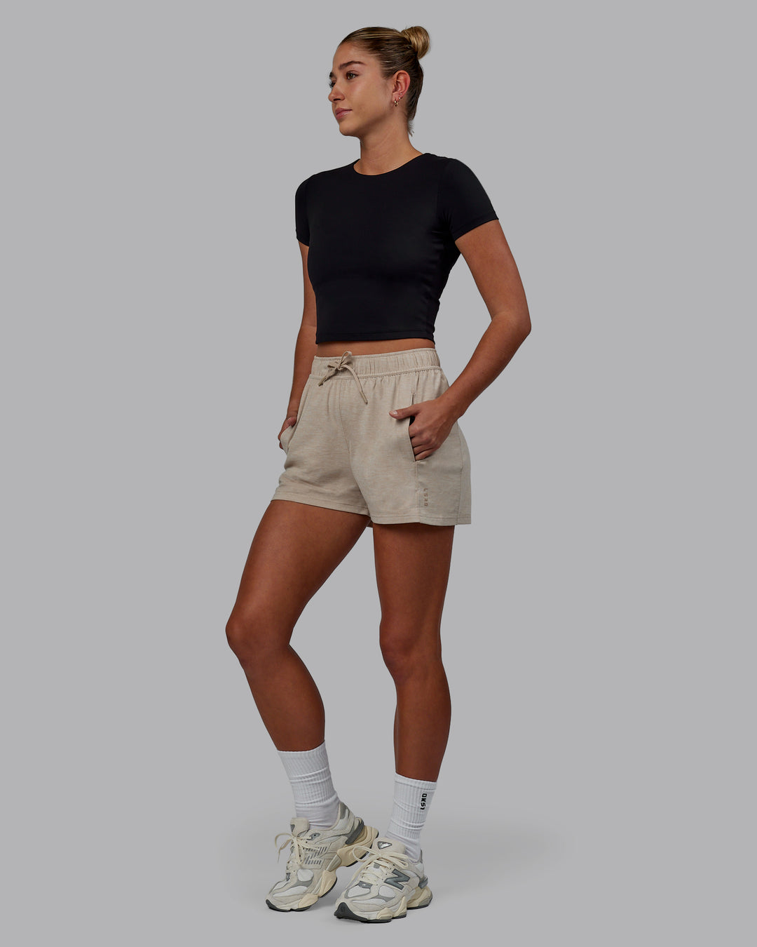 Women wearing Restore CloudFLX Short - Oatmeal Marl