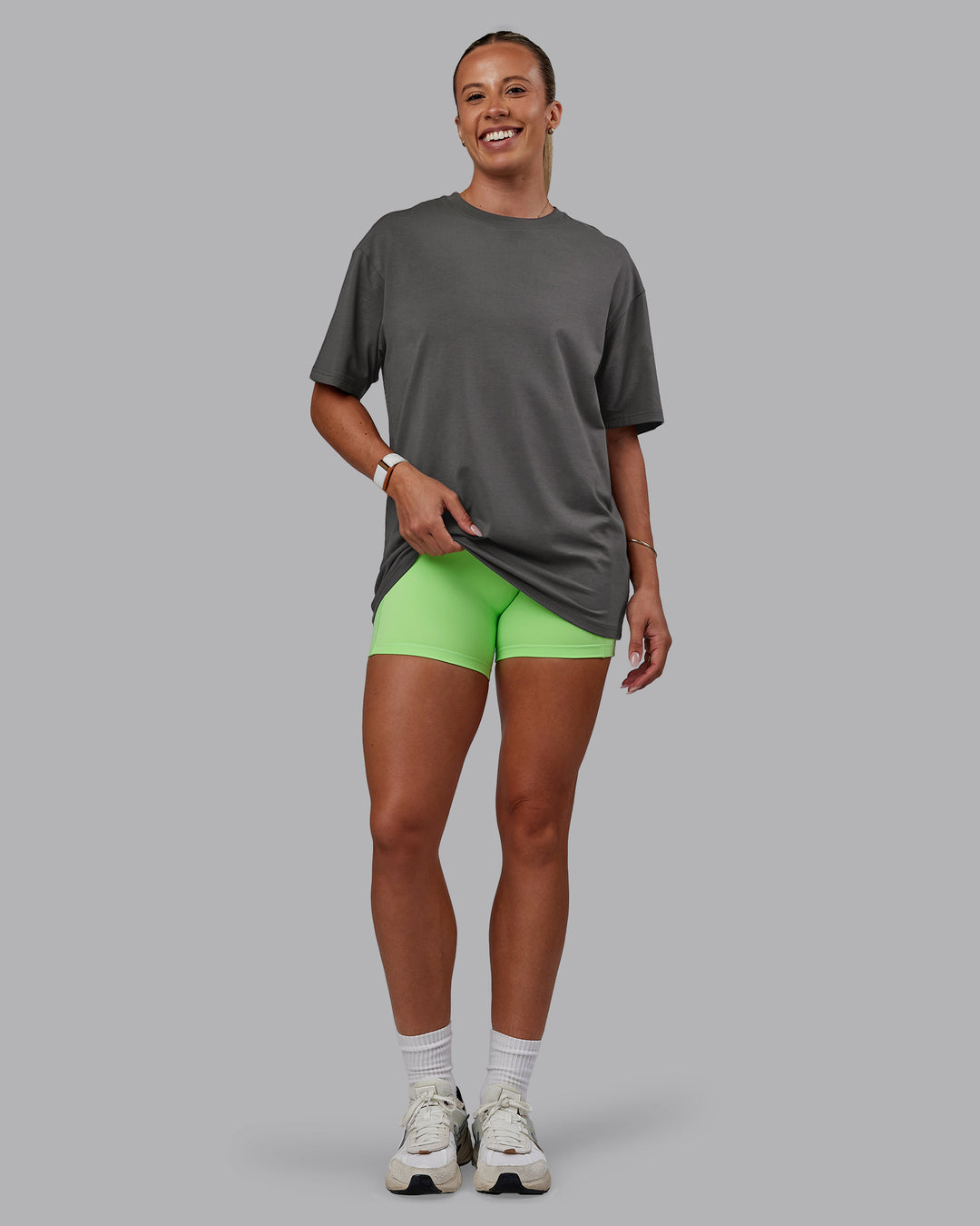 Woman wearing Bree Masters Unisex Vision FLXCotton Tee Oversize - Stormy-Pastel Lime