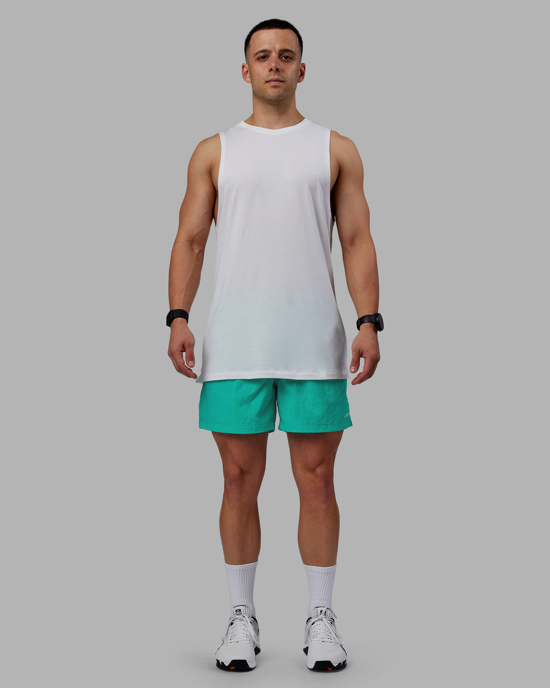 Man wearing Classic 5&quot; Shorts - Atlantis