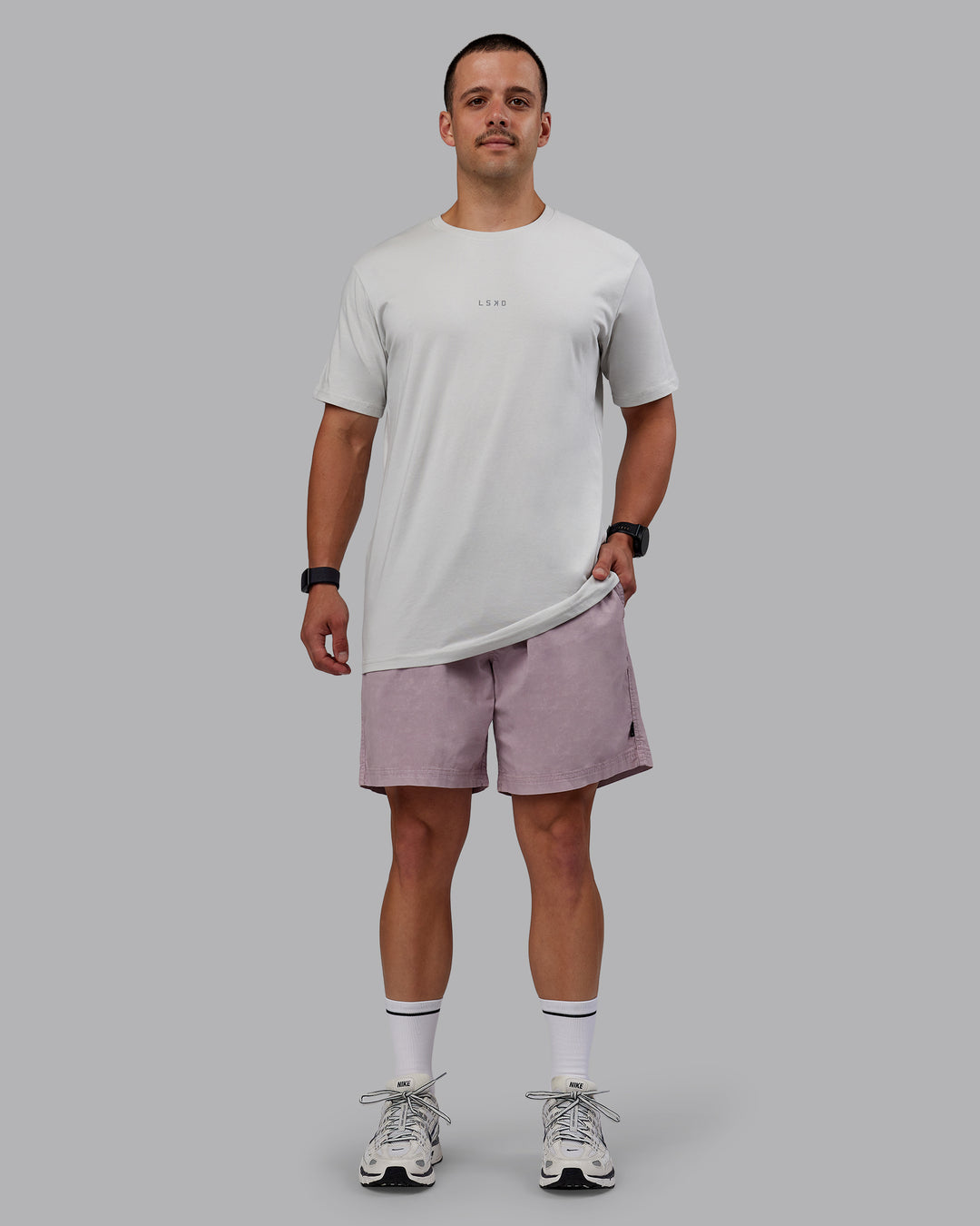 Man wearing Washed Daily 7&quot; Shorts - Greyish Purple