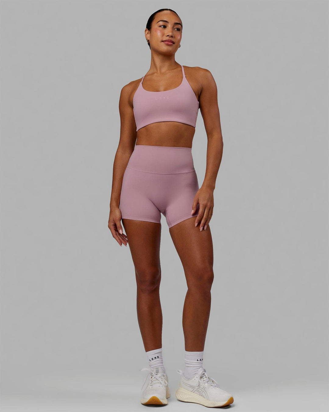 Woman wearing Elixir X-Short Tights - Cosmetic Pink