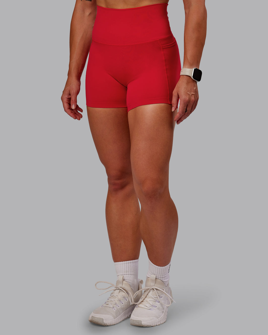 Woman wearing Elixir X-Short Tights With Pockets in Flame | Size:S